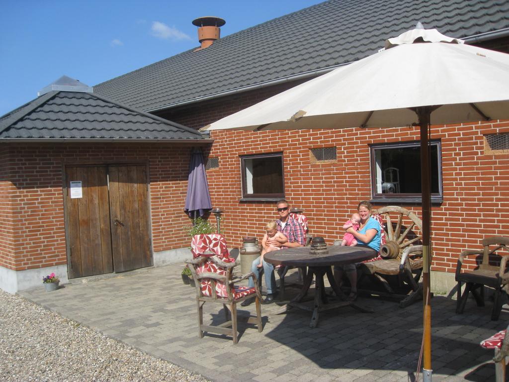 Den Gamle Kostald Bed & Breakfast Holsted Extérieur photo